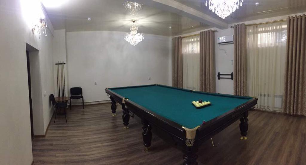Отель Rich Бишкек Экстерьер фото